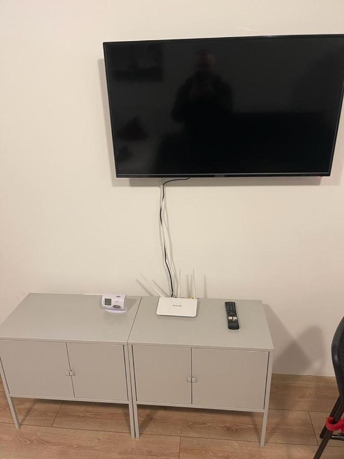 Tranzzit Airport Apartament I Otopeni Kültér fotó