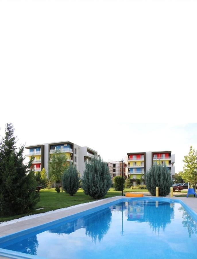 Tranzzit Airport Apartament I Otopeni Kültér fotó