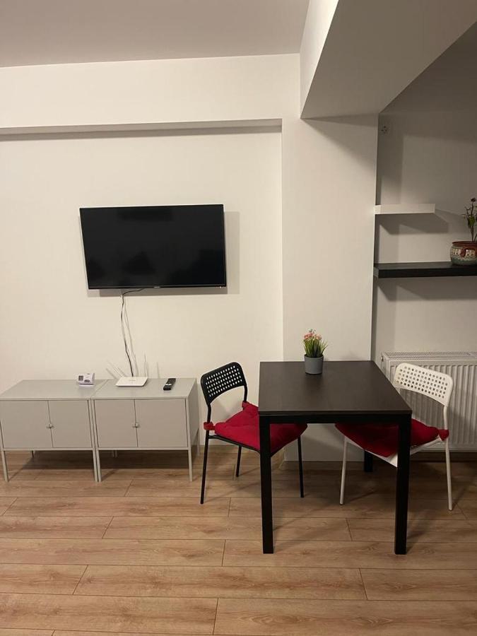 Tranzzit Airport Apartament I Otopeni Kültér fotó
