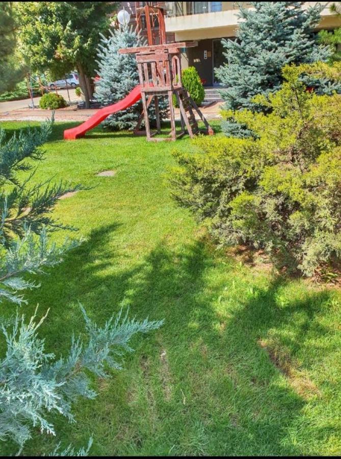 Tranzzit Airport Apartament I Otopeni Kültér fotó